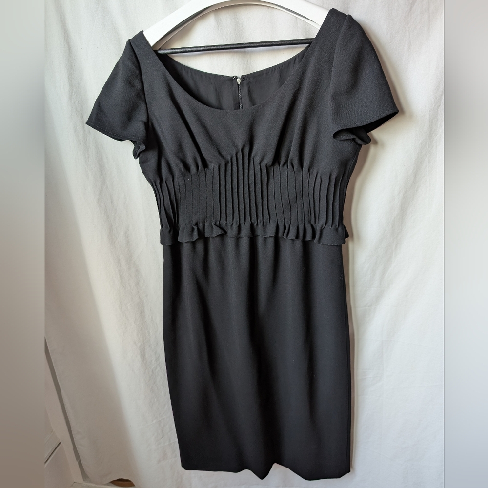 VALENTINO Spa Dress 12 Black 100% Wool Crepe Couture Ruffle Short Sleeve Bodice